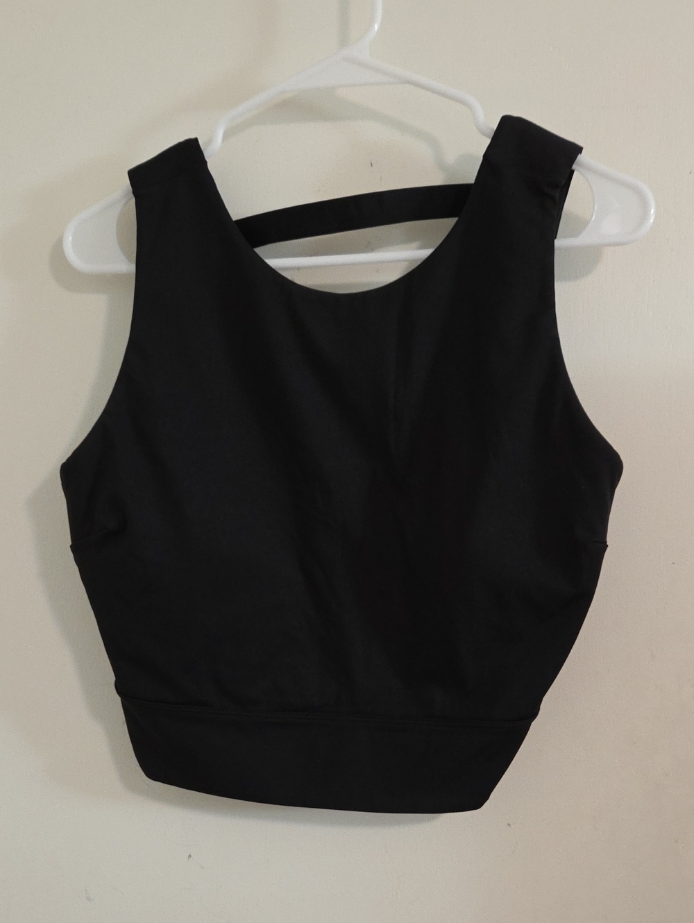 HALARA Black Crop Tank Top